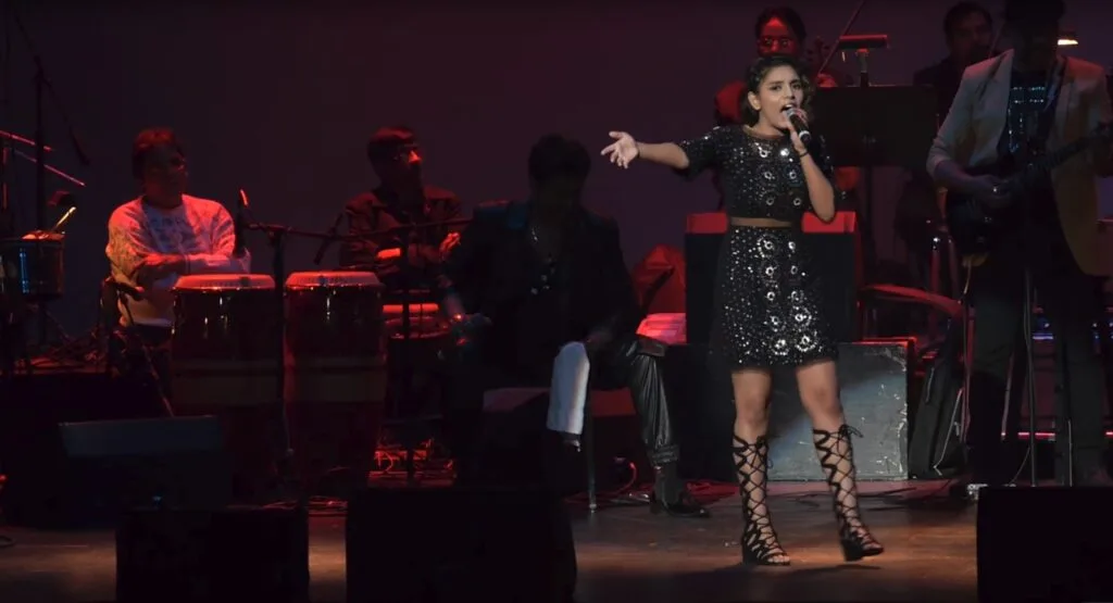 Songwriter & Pop Singer Shannon K in concert