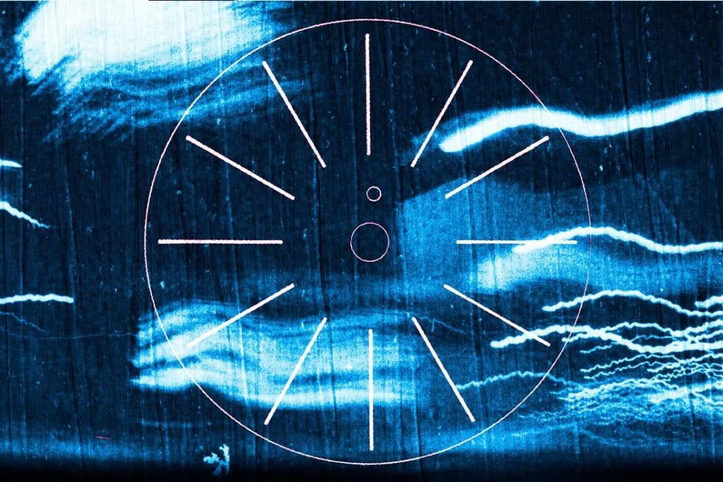 FLUXUS Linen + circle 3 BD by Jean-Philippe Deugnier